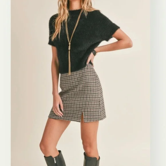 NWOT Sadie & Sage Rudy Ribbed Short Sleeve Sweater Black Medium - Picture 6 of 10